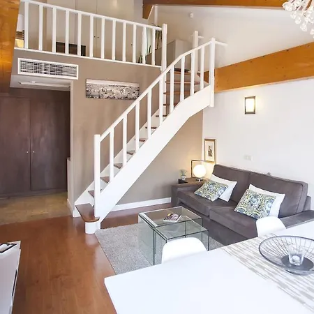 Modern Apart. In Principe Real Lejlighed *